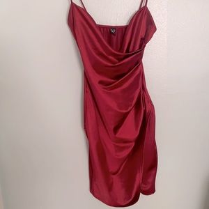 Beautiful red dress !!size M